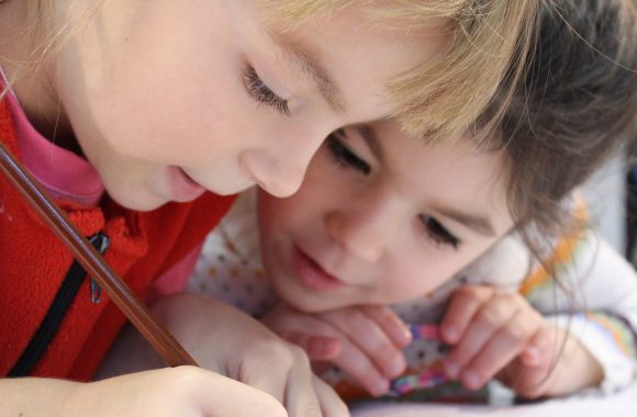 children-cute-drawing-159823 slider 1
